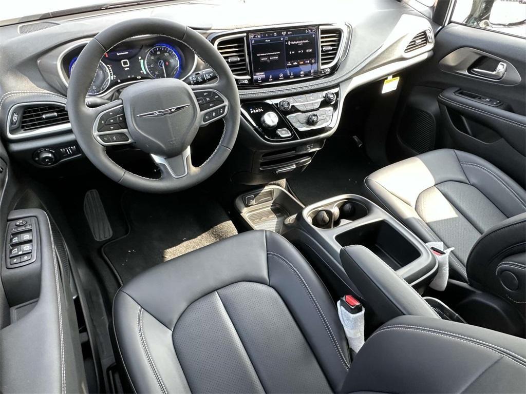 new 2026 Chrysler Pacifica car, priced at $45,526