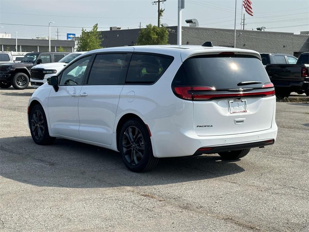 new 2026 Chrysler Pacifica car, priced at $45,526