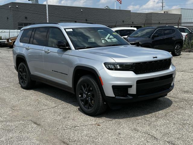 new 2024 Jeep Grand Cherokee L car, priced at $47,874