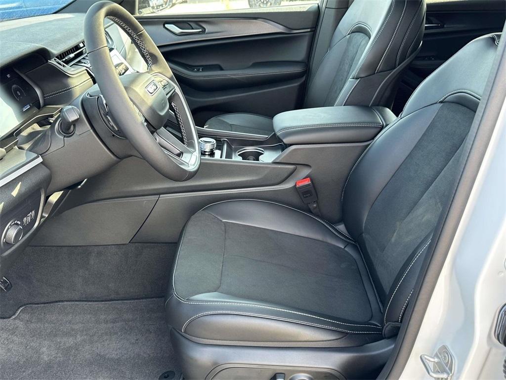 new 2025 Jeep Grand Cherokee L car, priced at $47,132