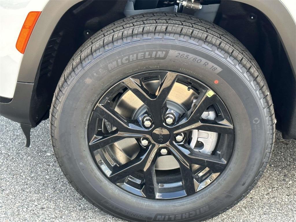 new 2025 Jeep Grand Cherokee L car, priced at $47,132