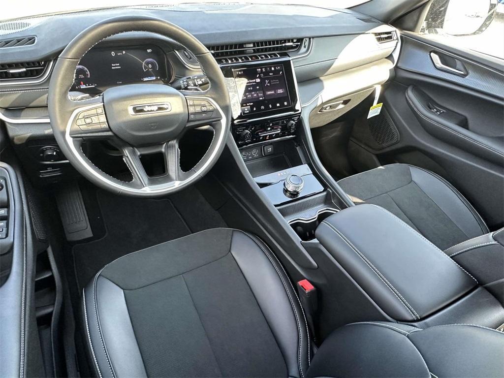 new 2025 Jeep Grand Cherokee L car, priced at $47,132