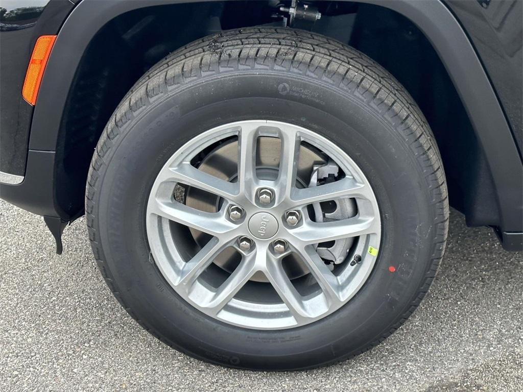 new 2025 Jeep Grand Cherokee L car, priced at $45,140