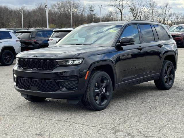 new 2025 Jeep Grand Cherokee car, priced at $46,864