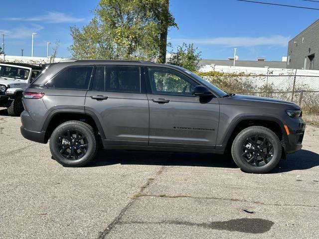 new 2025 Jeep Grand Cherokee car, priced at $45,384