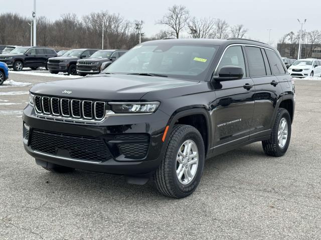 new 2025 Jeep Grand Cherokee car, priced at $42,406