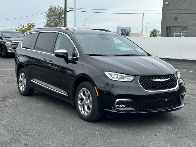 used 2021 Chrysler Pacifica car