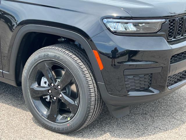 new 2024 Jeep Grand Cherokee L car, priced at $49,354