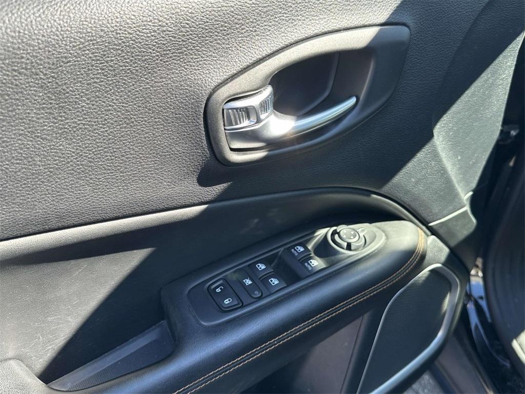 used 2020 Jeep Compass car, priced at $20,755