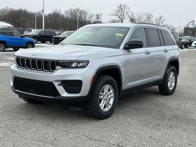 new 2025 Jeep Grand Cherokee car, priced at $42,406