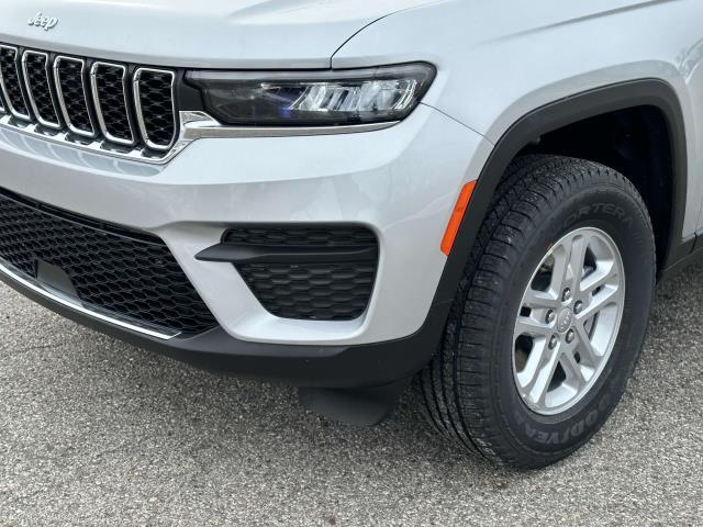 new 2025 Jeep Grand Cherokee car, priced at $42,406