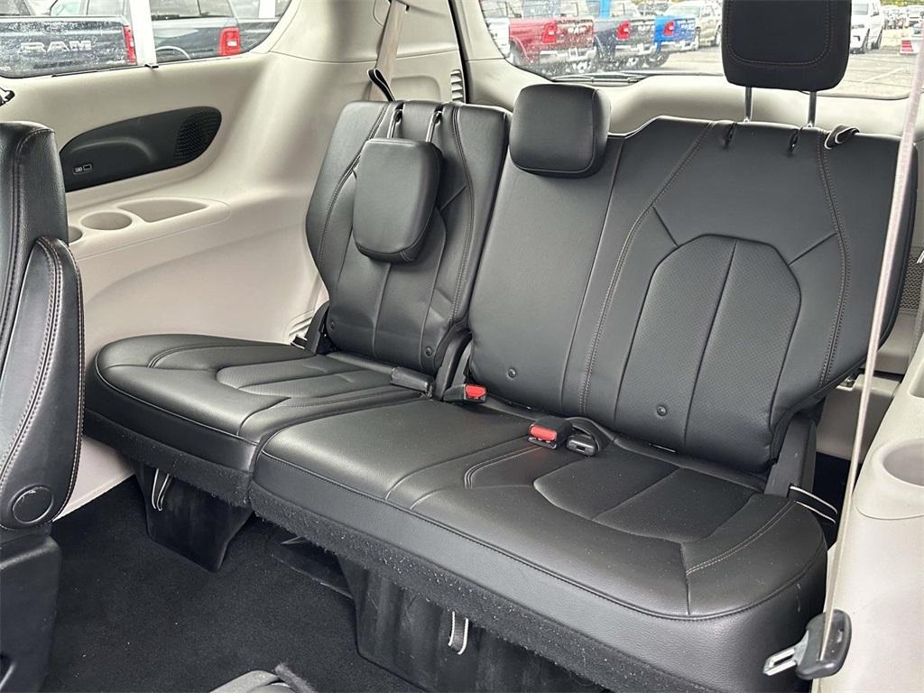 used 2018 Chrysler Pacifica car, priced at $17,995