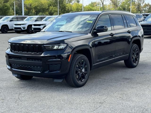 new 2025 Jeep Grand Cherokee car, priced at $45,384