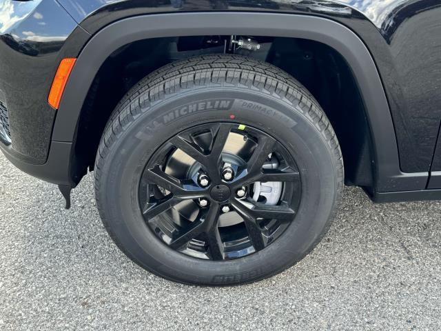 new 2025 Jeep Grand Cherokee car, priced at $45,384