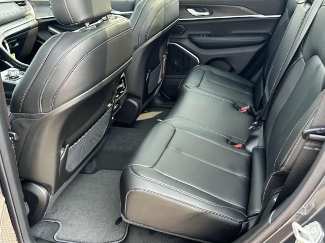 new 2025 Jeep Grand Cherokee car, priced at $53,056