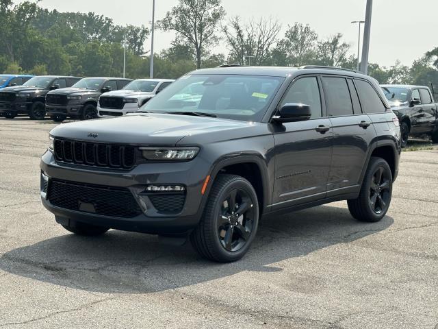 new 2025 Jeep Grand Cherokee car, priced at $53,056