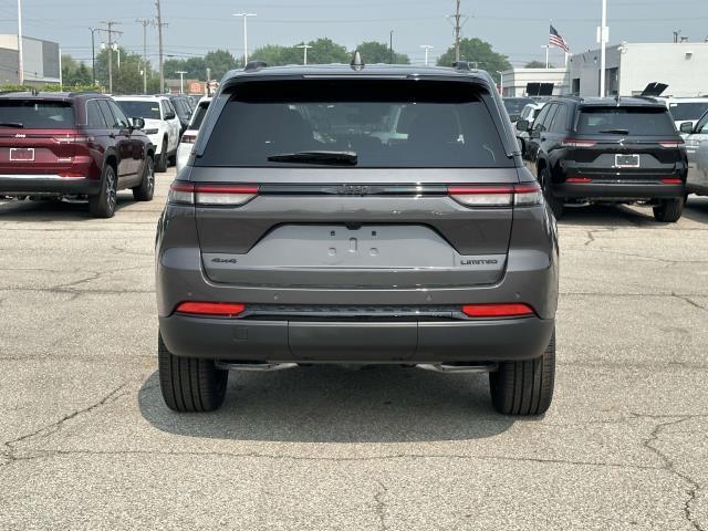 new 2025 Jeep Grand Cherokee car, priced at $53,056