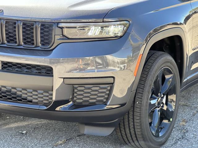 new 2025 Jeep Grand Cherokee L car, priced at $48,824