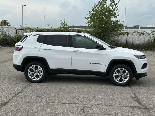 new 2025 Jeep Compass car, priced at $30,002