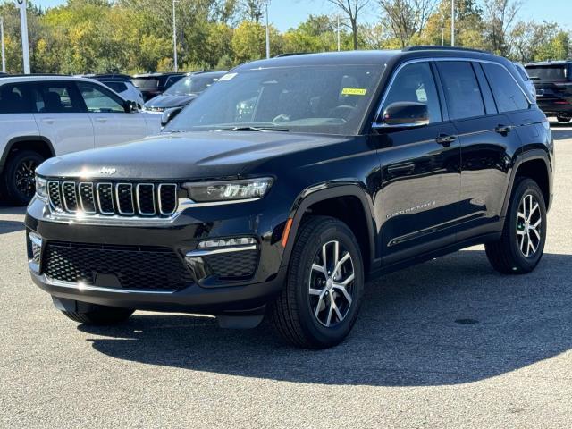 new 2025 Jeep Grand Cherokee car, priced at $46,543