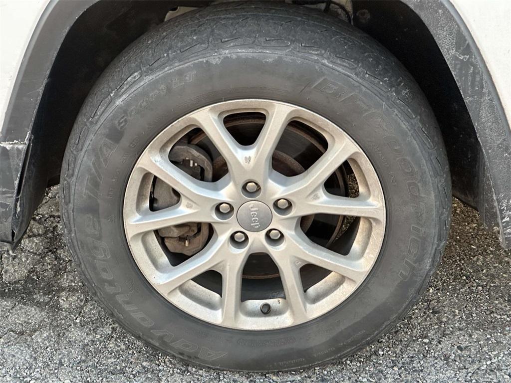 used 2014 Jeep Cherokee car, priced at $9,995