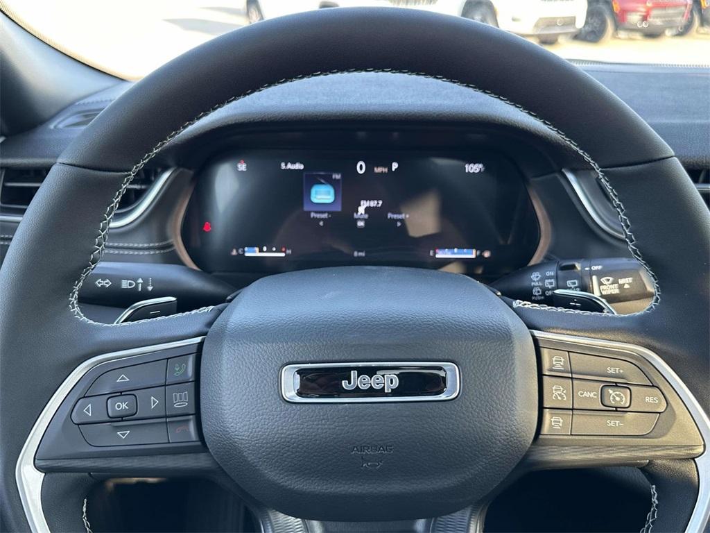 new 2025 Jeep Grand Cherokee car, priced at $47,188