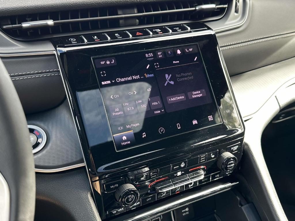 new 2025 Jeep Grand Cherokee car, priced at $43,406
