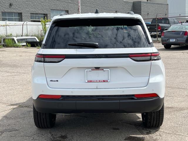 new 2024 Jeep Grand Cherokee car, priced at $47,308