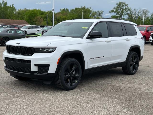 new 2024 Jeep Grand Cherokee L car, priced at $47,318