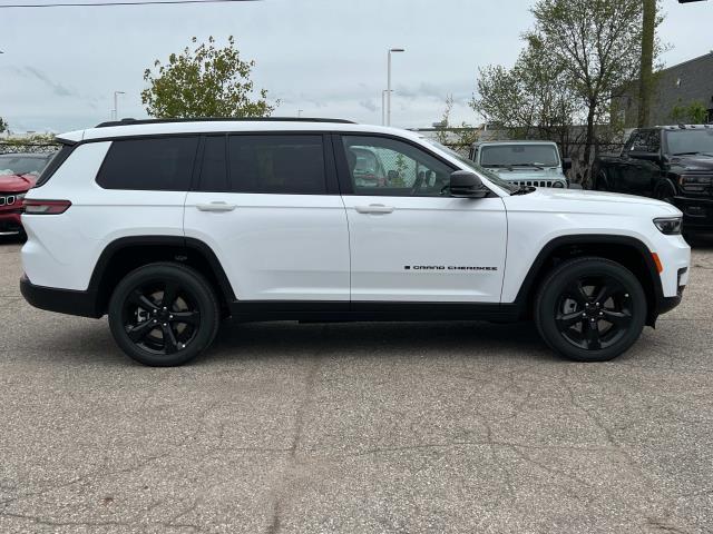 new 2024 Jeep Grand Cherokee L car, priced at $47,318