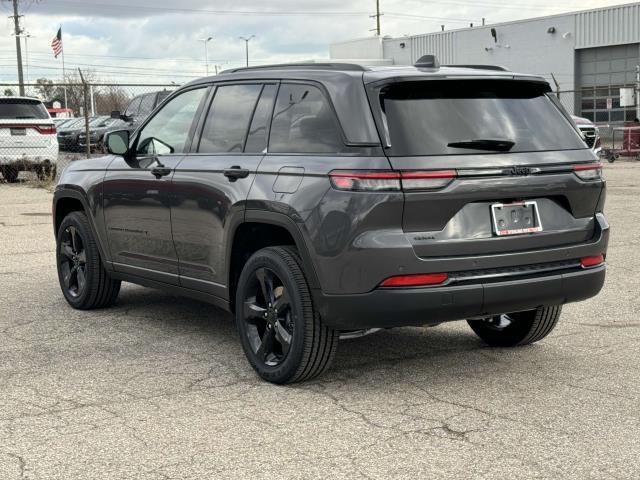 new 2025 Jeep Grand Cherokee car, priced at $46,864