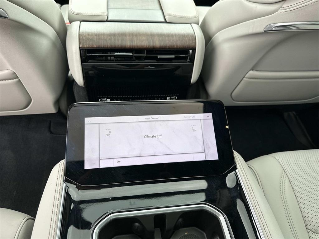 new 2025 Jeep Grand Wagoneer car, priced at $84,327