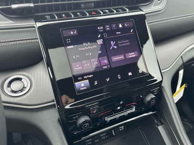 new 2025 Jeep Grand Cherokee car, priced at $47,063