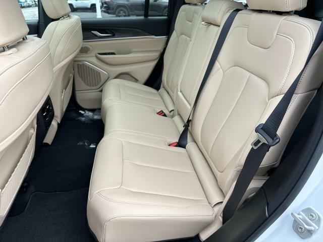 new 2025 Jeep Grand Cherokee car, priced at $53,326