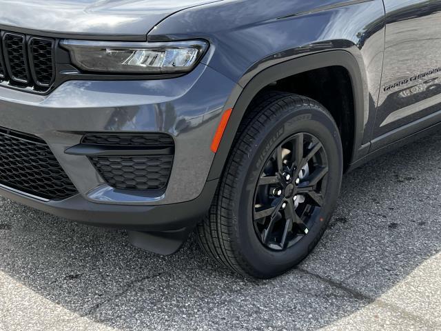 new 2024 Jeep Grand Cherokee car, priced at $45,914