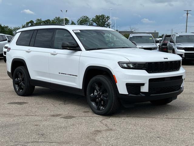 new 2024 Jeep Grand Cherokee L car, priced at $48,818