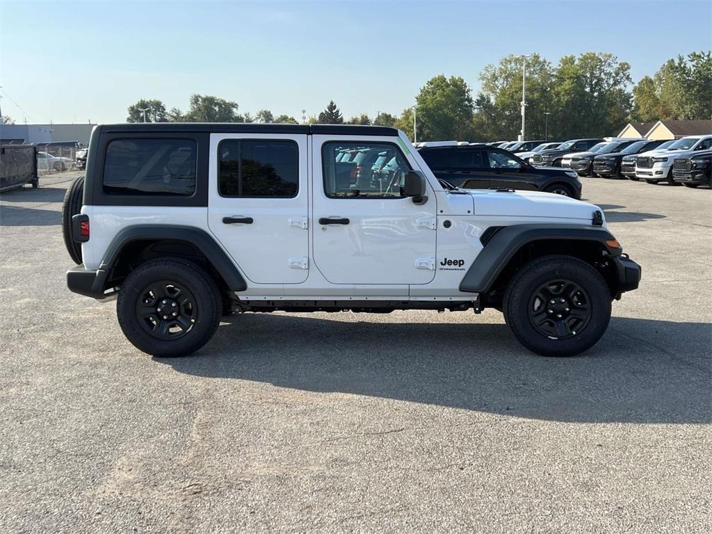 new 2026 Jeep Wrangler car, priced at $43,780