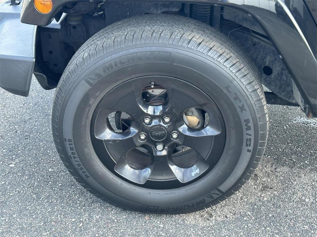 used 2015 Jeep Wrangler Unlimited car, priced at $18,995