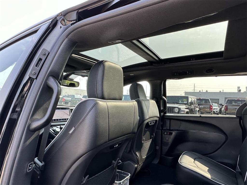 new 2026 Chrysler Pacifica car, priced at $52,233