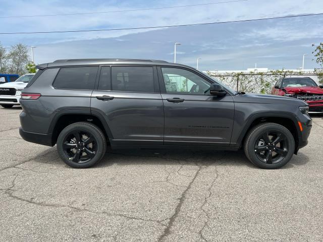 new 2024 Jeep Grand Cherokee L car, priced at $47,854