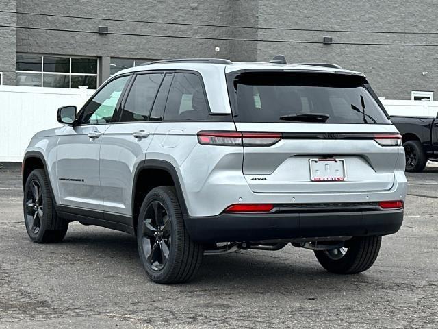 new 2025 Jeep Grand Cherokee car, priced at $47,063