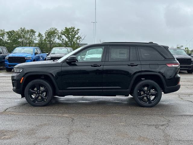 new 2025 Jeep Grand Cherokee car, priced at $47,063