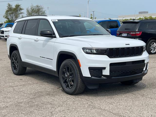 new 2024 Jeep Grand Cherokee L car, priced at $45,338