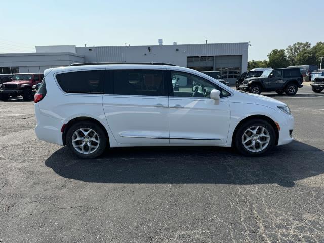 used 2017 Chrysler Pacifica car, priced at $14,495