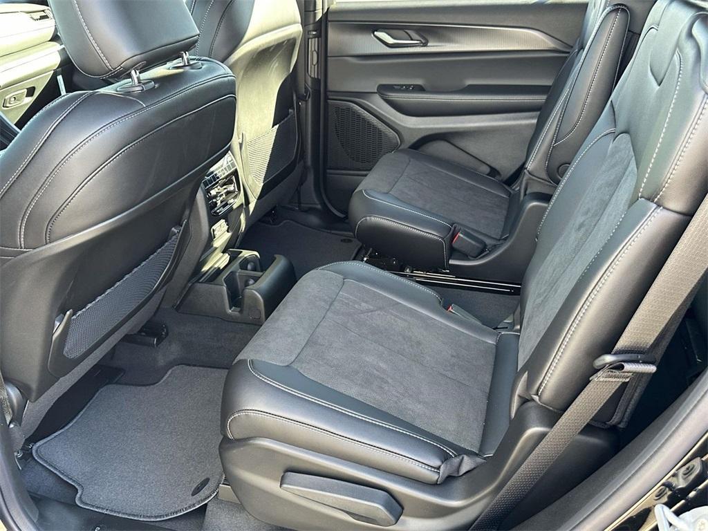 new 2025 Jeep Grand Cherokee L car, priced at $49,148