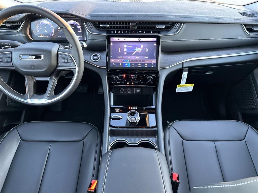 new 2025 Jeep Grand Cherokee car, priced at $51,493