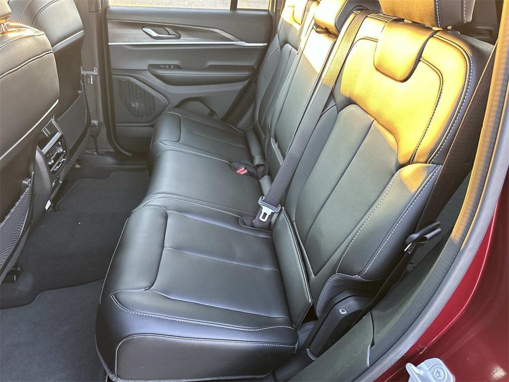 new 2025 Jeep Grand Cherokee car, priced at $51,493