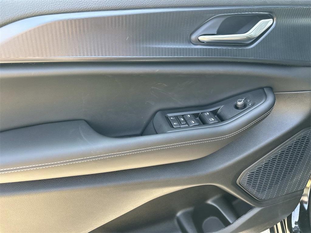 new 2025 Jeep Grand Cherokee L car, priced at $47,668