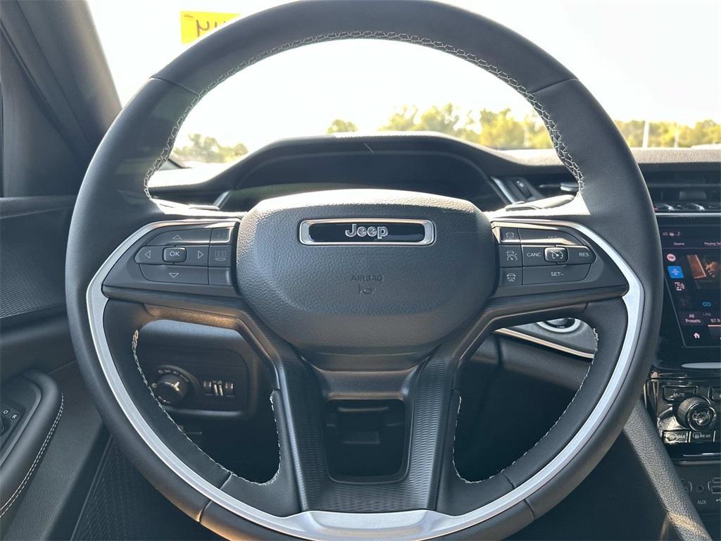 new 2025 Jeep Grand Cherokee L car, priced at $47,668