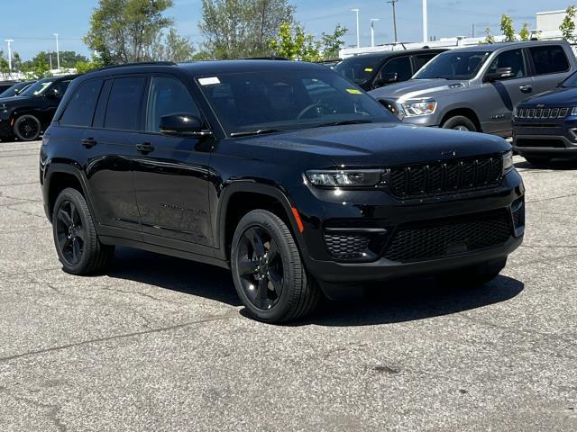 new 2024 Jeep Grand Cherokee L car, priced at $49,354